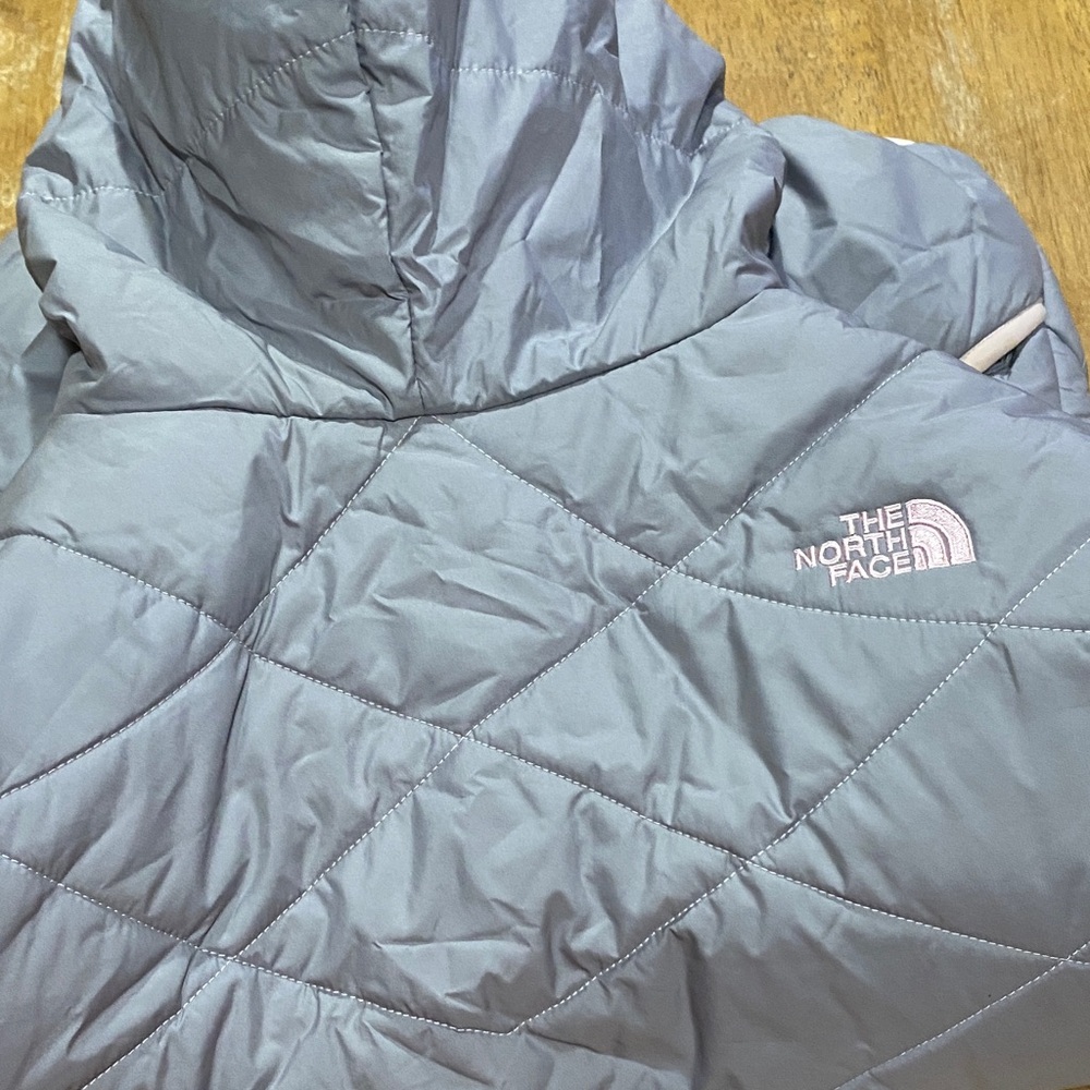 The North Face Gray Jacket with Pink Lining - Picture 5 of 8